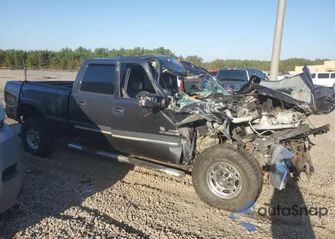 2004 Chevrolet Silverado K2500 Heavy Duty из США, поврежденный, VIN 1GCHK23234F221617